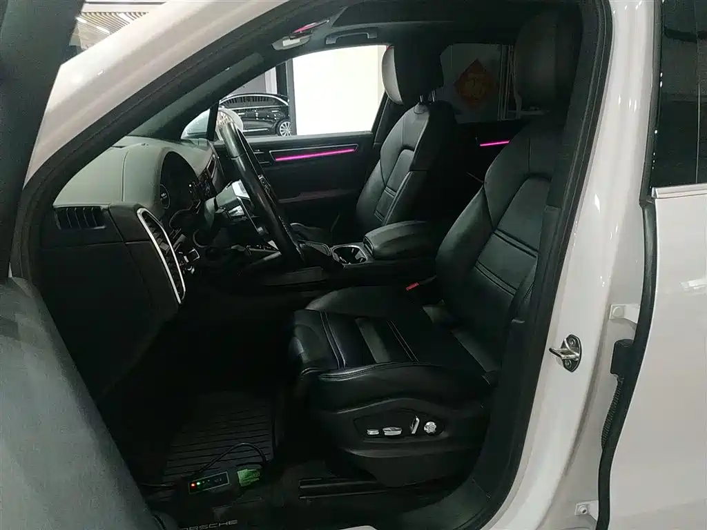 Porsche Cayenne 2018 Cayenne 3.0T фото 15