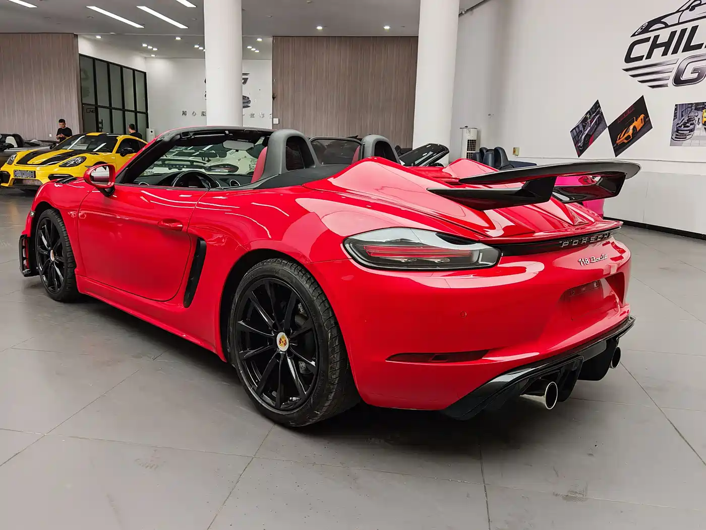 Porsche 718 2018 Boxster 2.0T фото 10