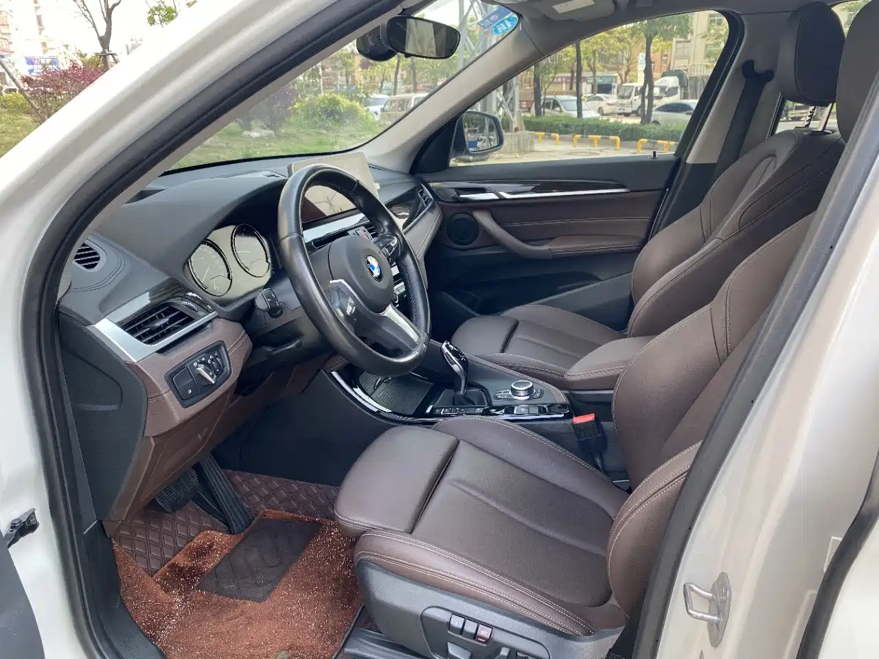 BMW X1 2020 xDrive25Li Premium Edition фото 4