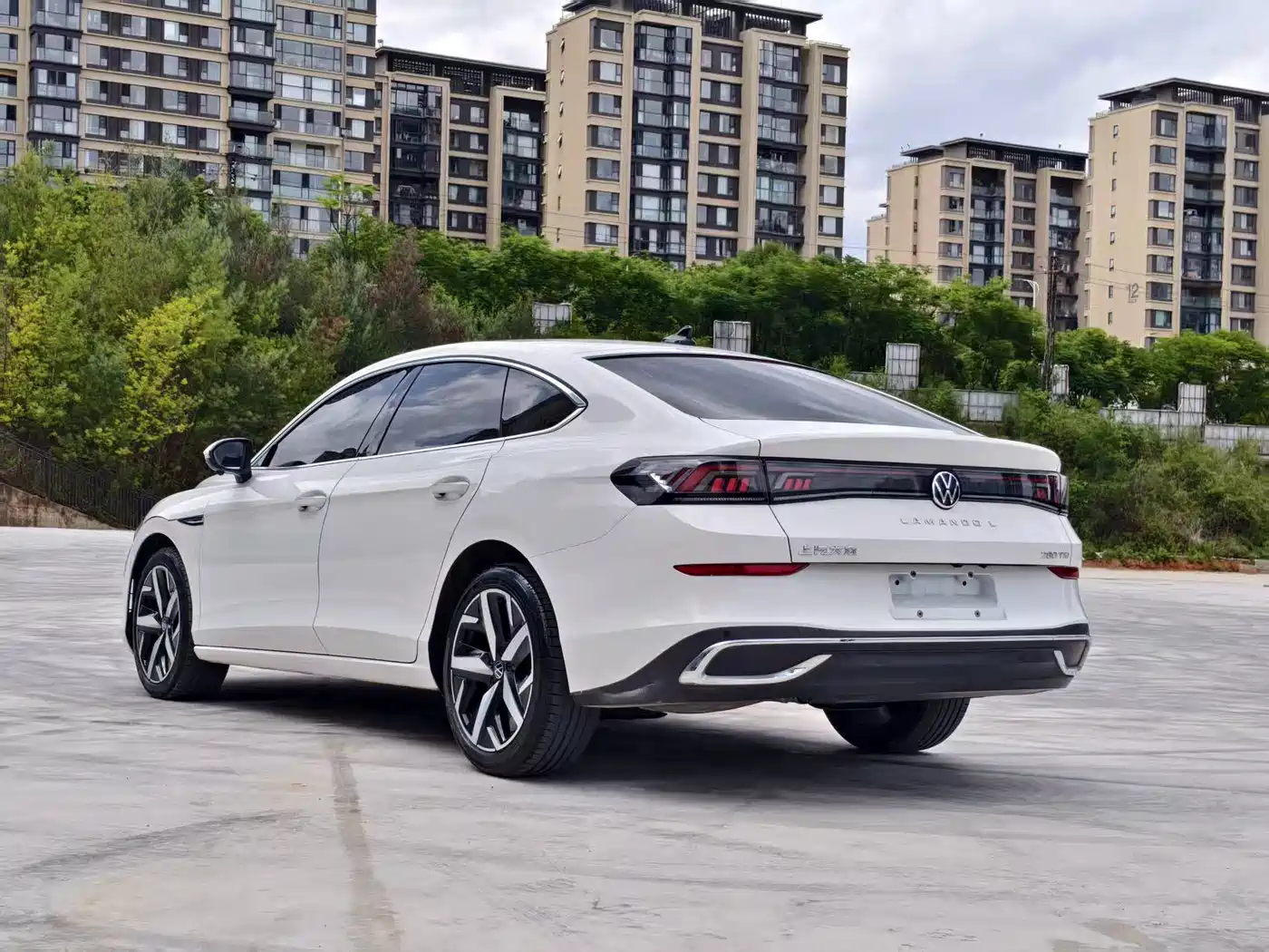 Volkswagen Lamando 2023 Lamando L 280TSI DSG Glamour Edition фото 15