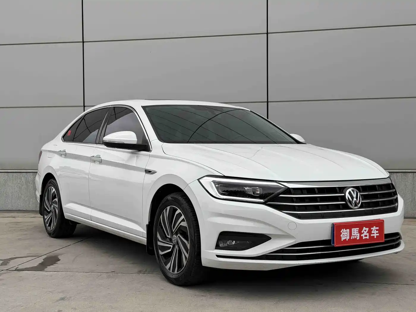 Volkswagen Sagitar 2022 280TSI DSG Surpassing Edition фото 2