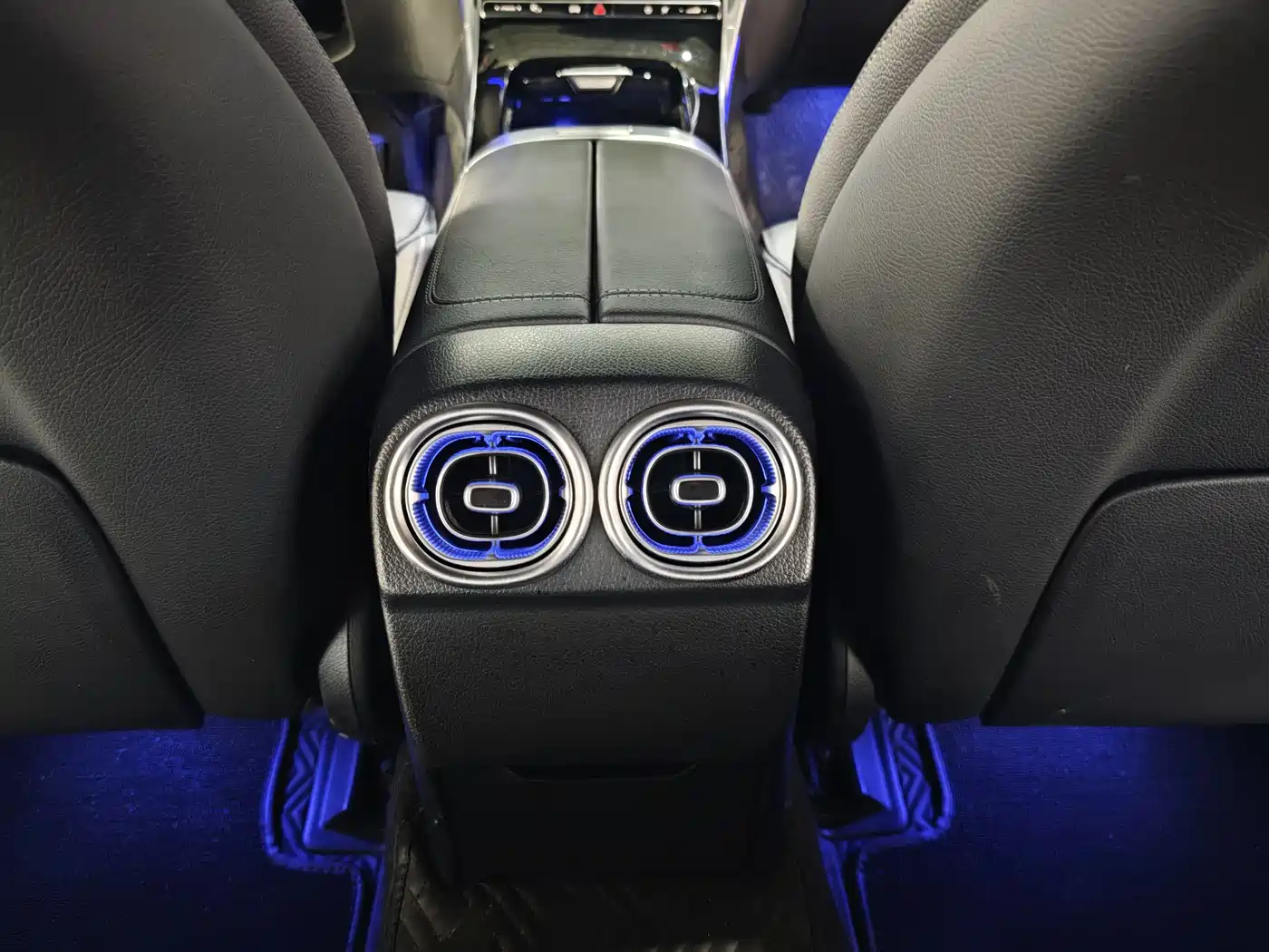 Mercedes-Benz C-Class 2023 C 260 L Sport фото 9