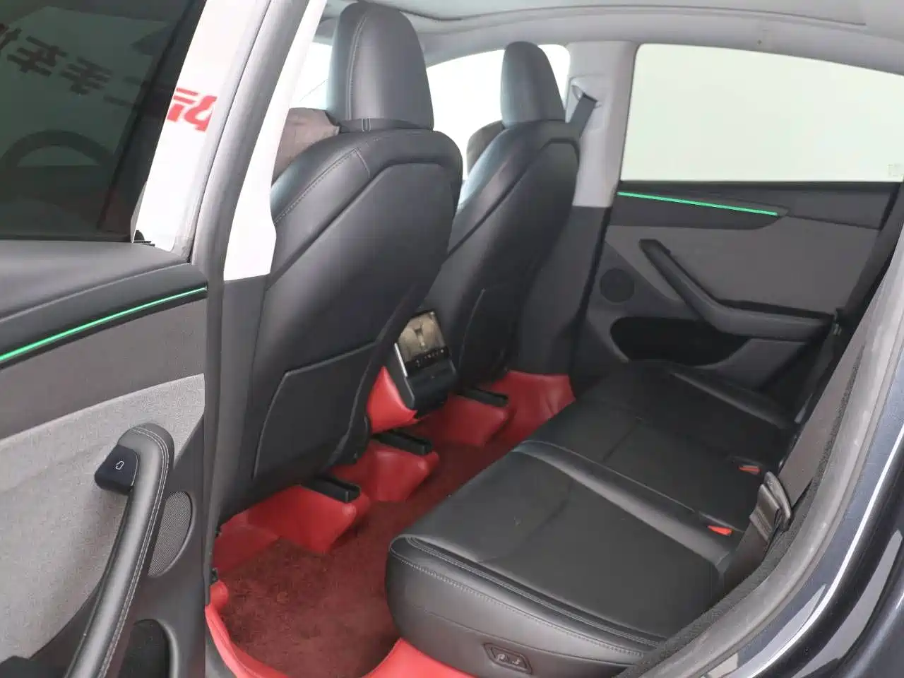Фото 9 - Tesla Model Y