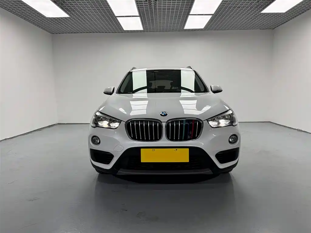 BMW X1 2019 sDrive18Li Fashion Model фото 7
