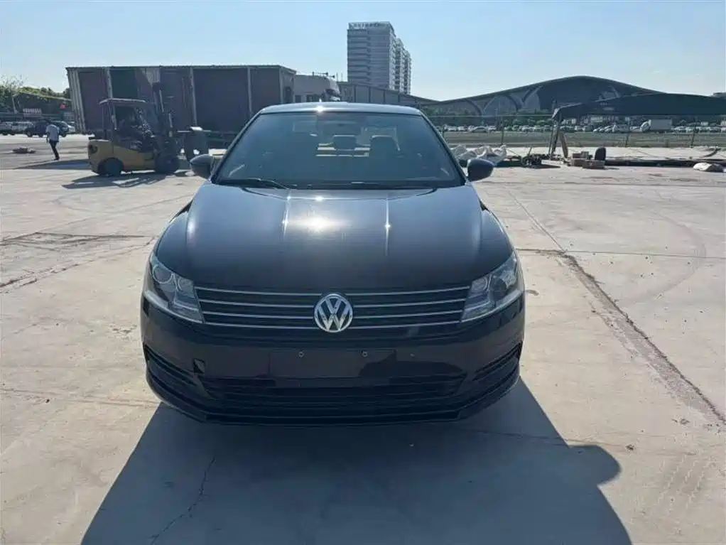 Volkswagen Lavida 2015 1.6L Manual Trend Edition