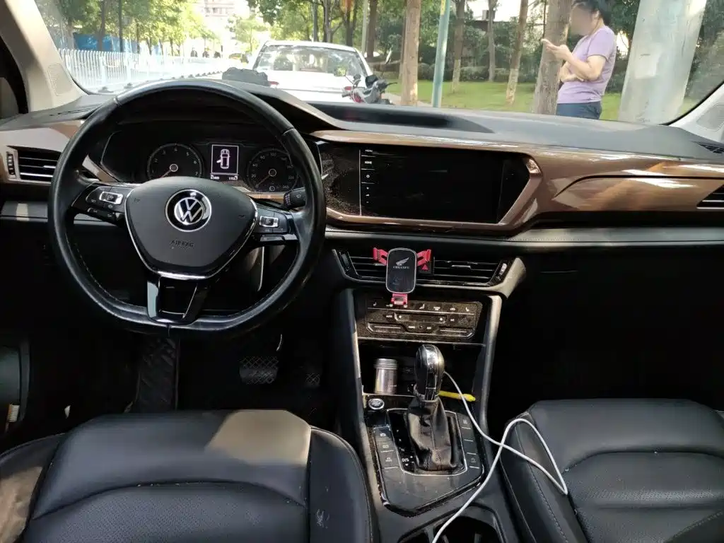 Volkswagen Tharu, миниатюра 13