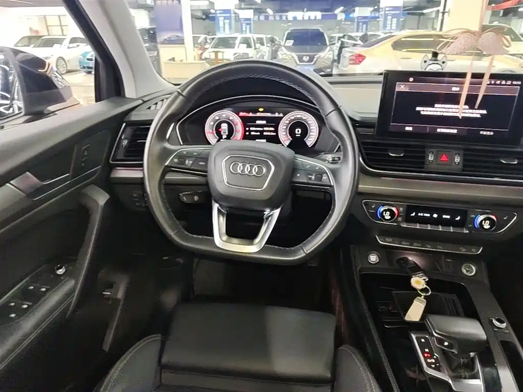 Audi Q5L 2022 Facelift 40T Luxury Dynamic фото 11