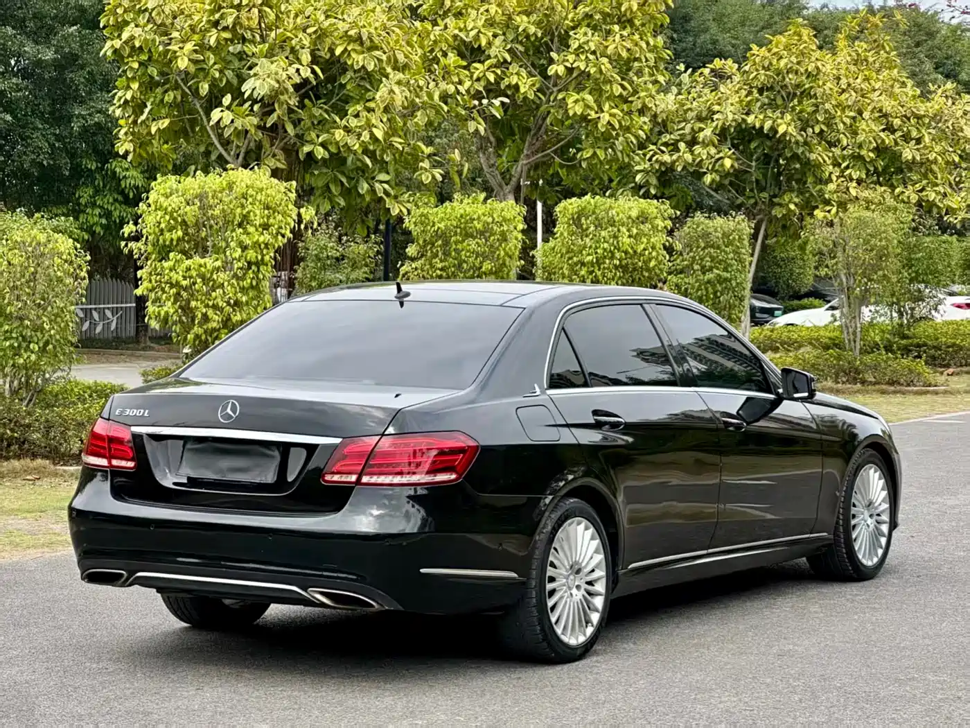 Mercedes-Benz E-Class 2014 Facelift E 260 L Luxury фото 9
