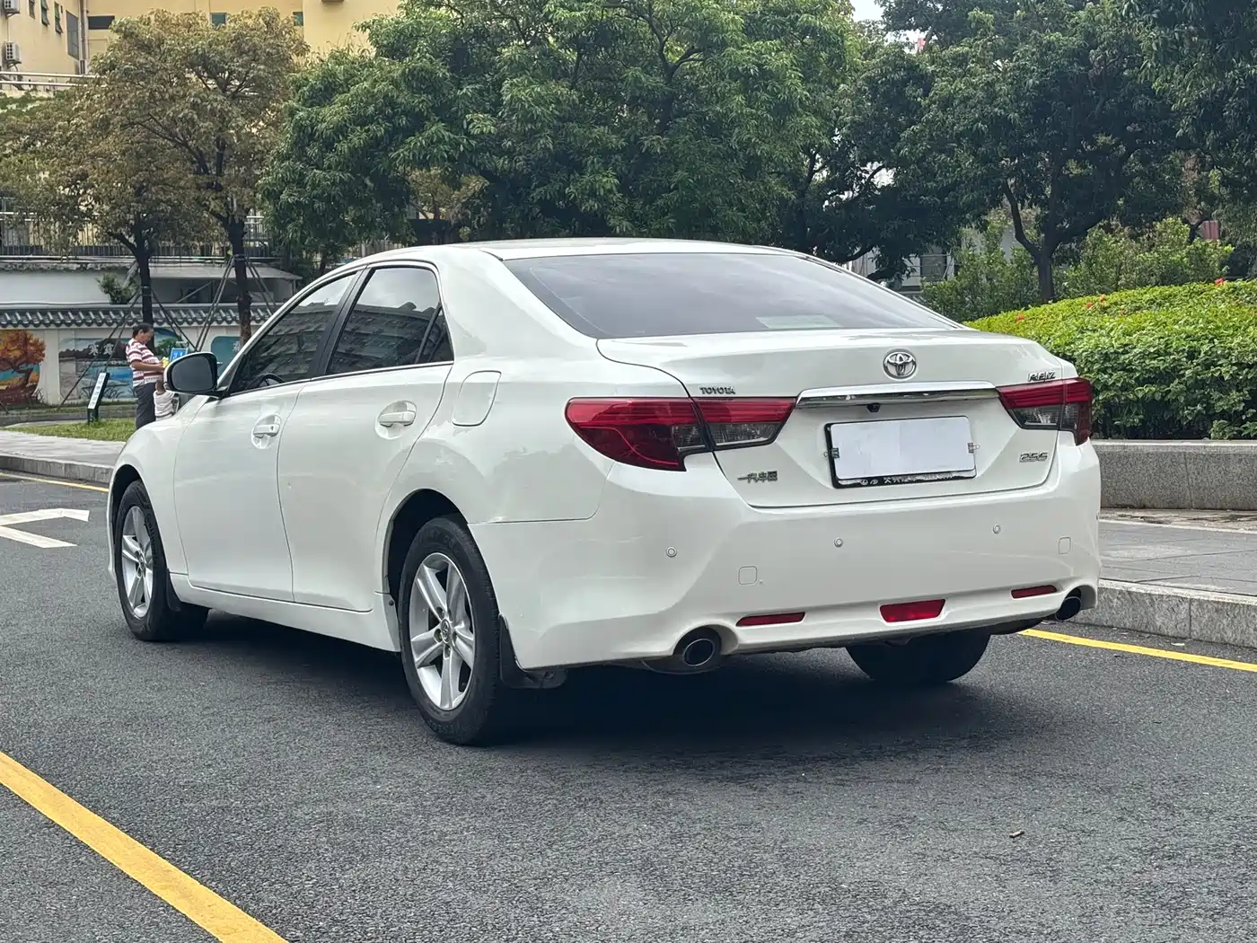 Toyota Reiz 2013 2.5S Elite Edition фото 20