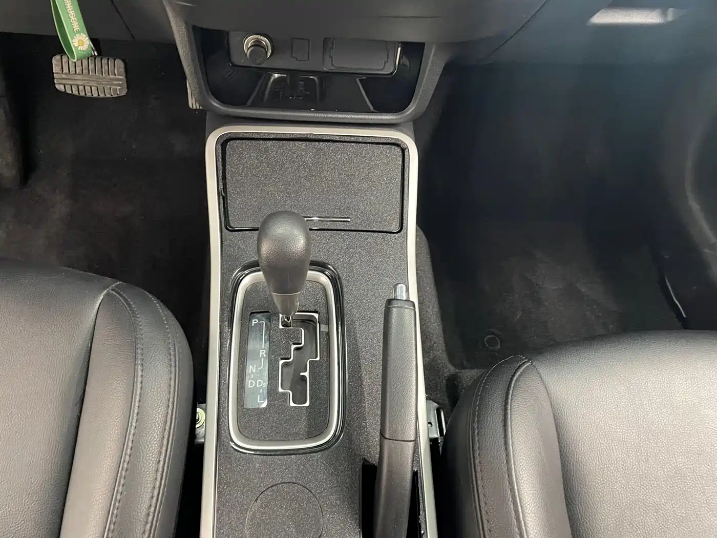 Mitsubishi Outlander 2021 2.0L 2WD Smooth Ride Version 5-Seater фото 13