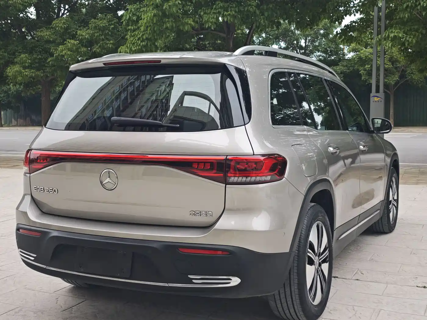 Mercedes-Benz EQB 2023 EQB 260 фото 9