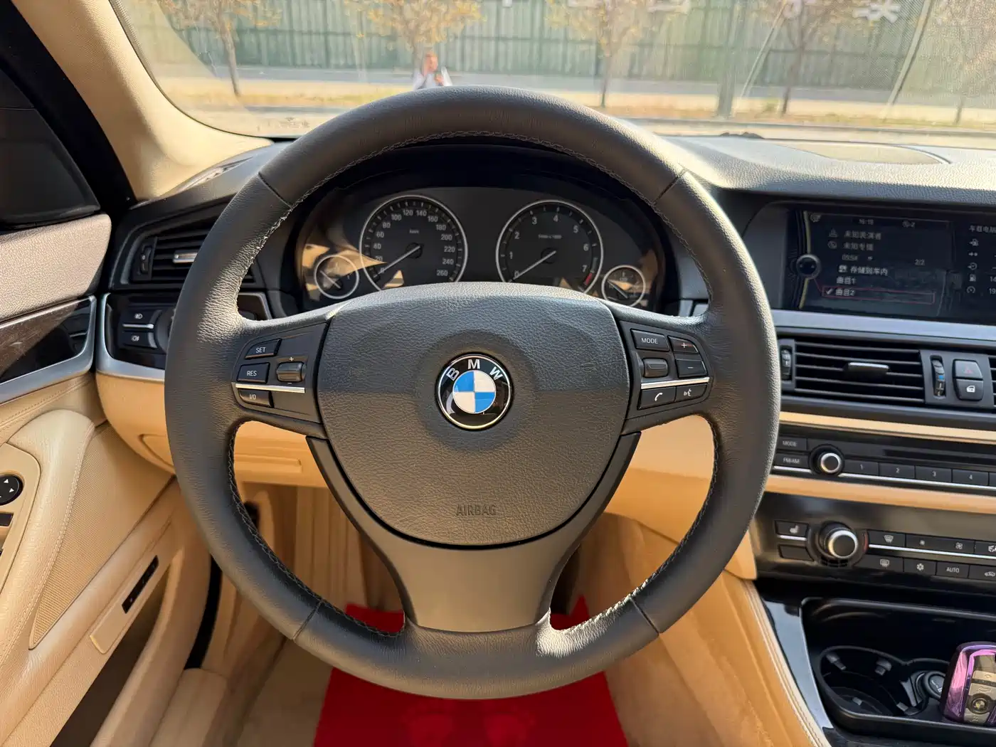 BMW 5 Series 2012 523Li Luxury фото 31