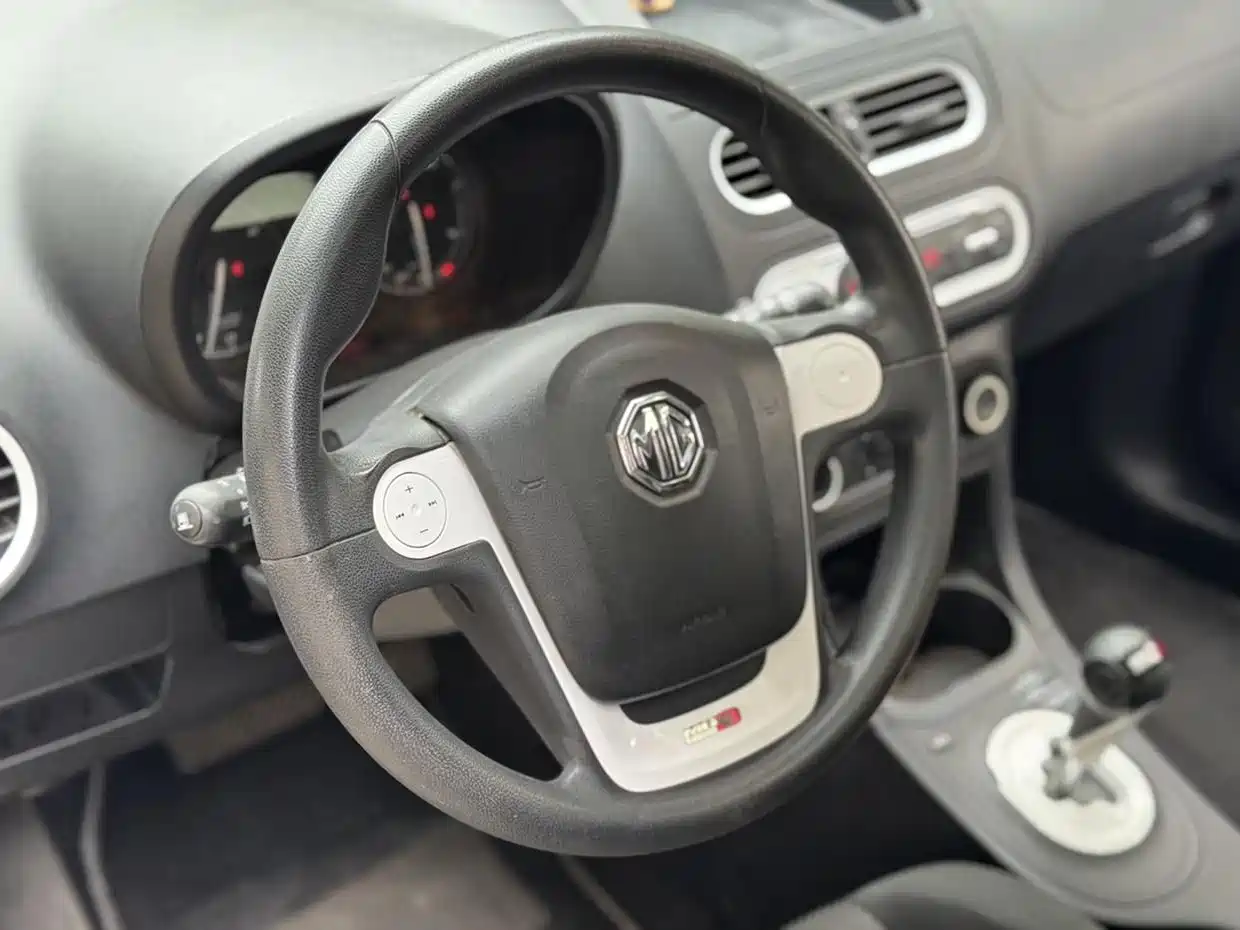MG 3 2013 2013 1.5L AMT Elite Edition