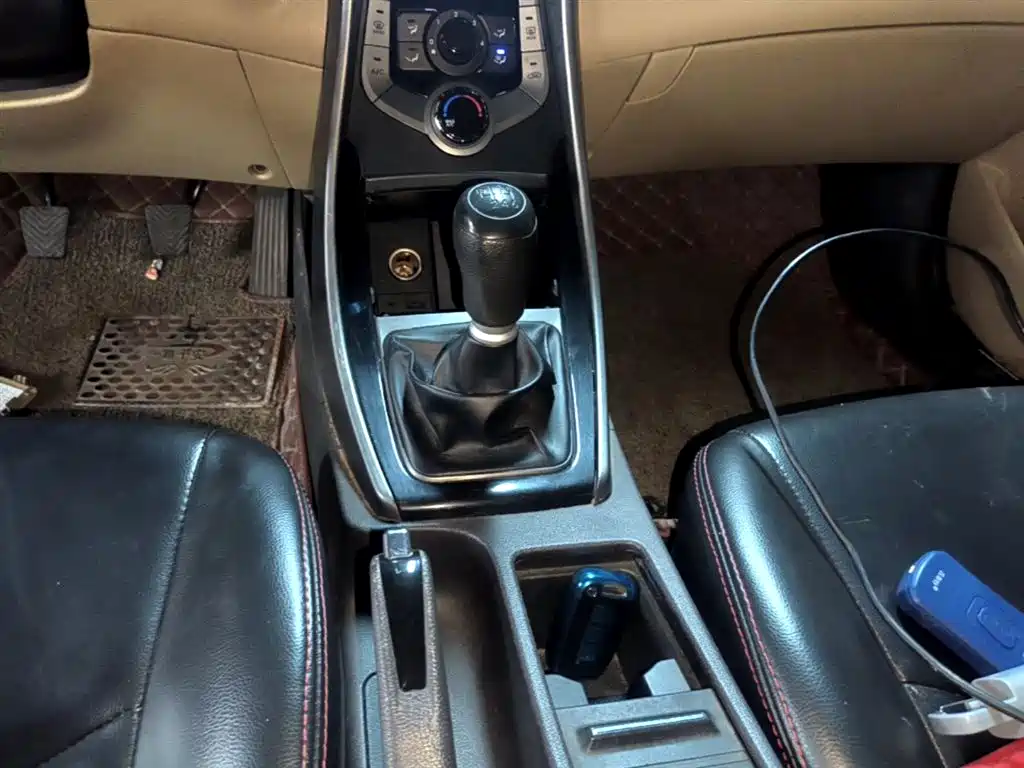 Hyundai Langdong 2012 1.6L Manual Leading фото 14