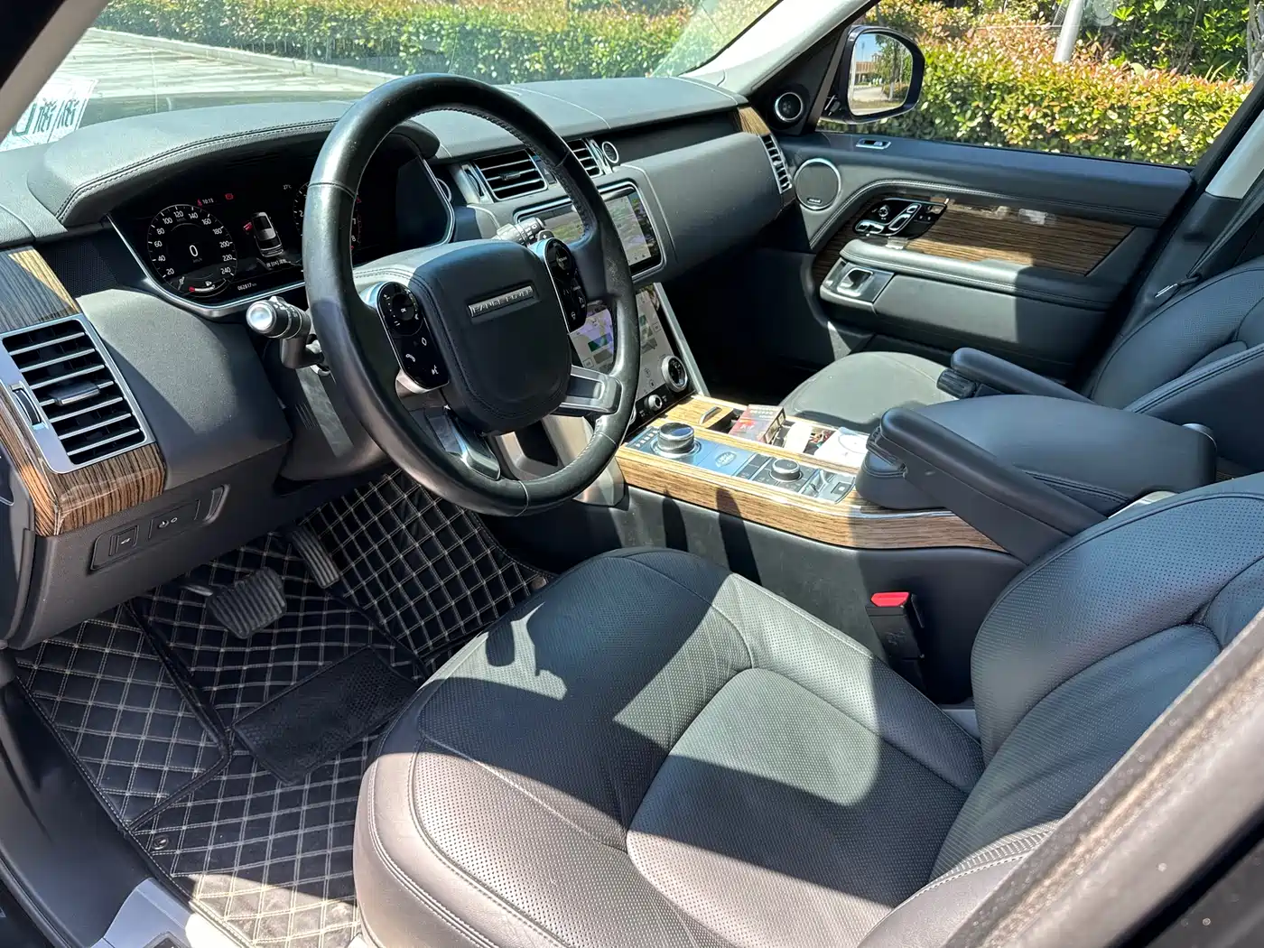 Land Rover Range Rover 2019 3.0 SC V6 Heritage Extended Edition фото 9