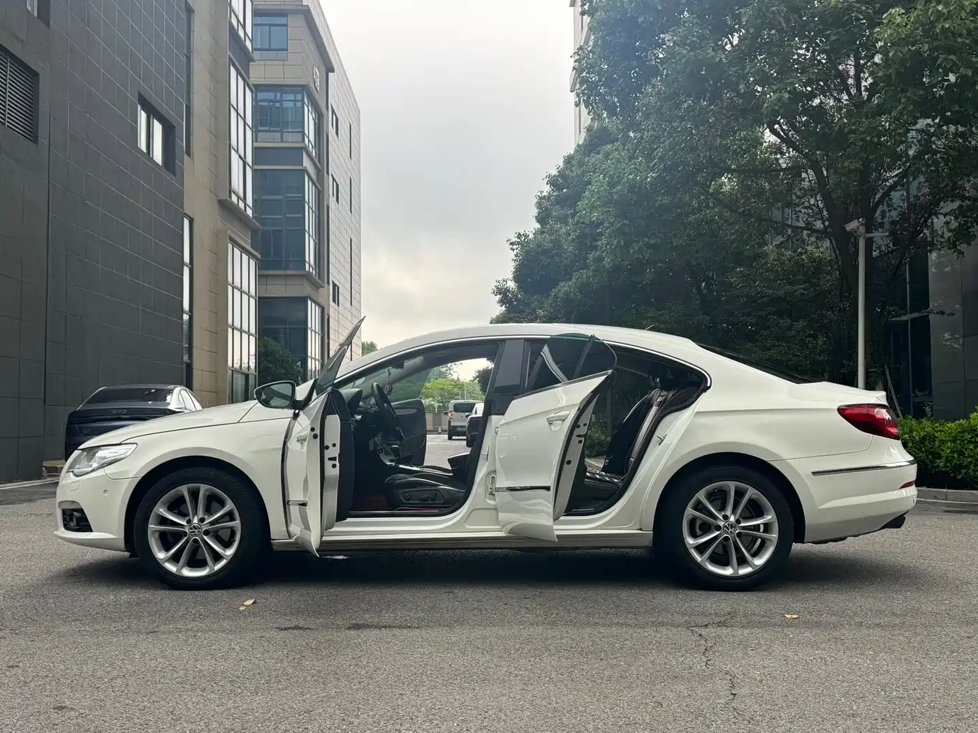 Volkswagen FAW-Volkswagen CC 2012 1.8TSI Luxury фото 10