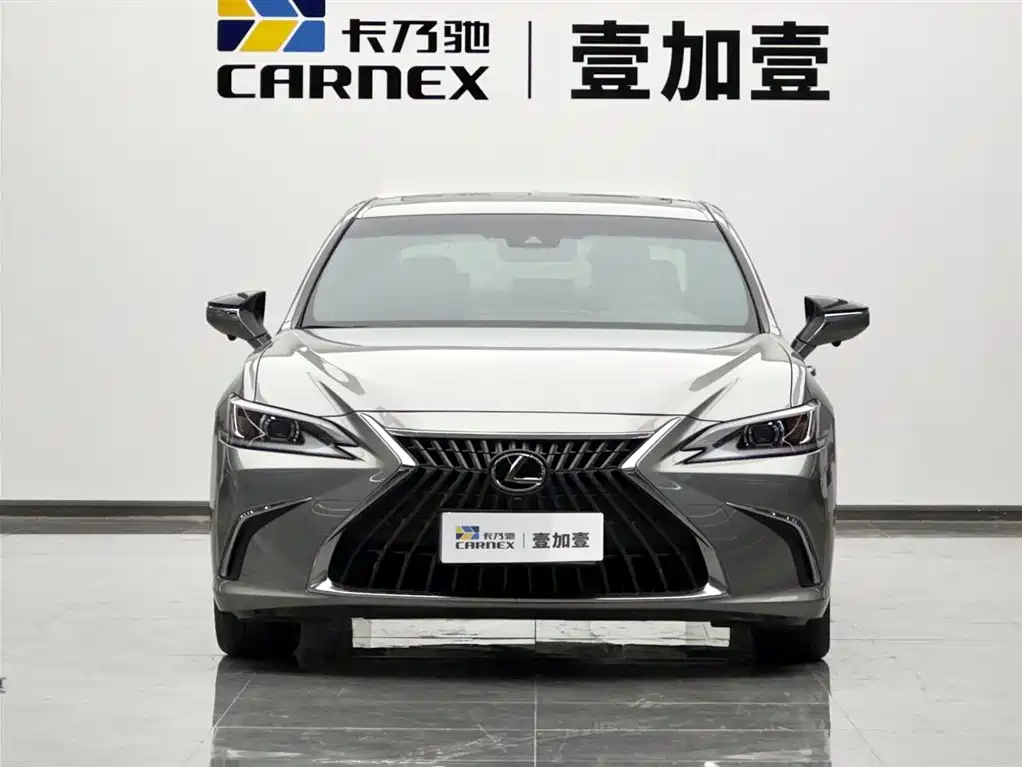 Lexus ES 2022 300h Excellence Edition фото 2