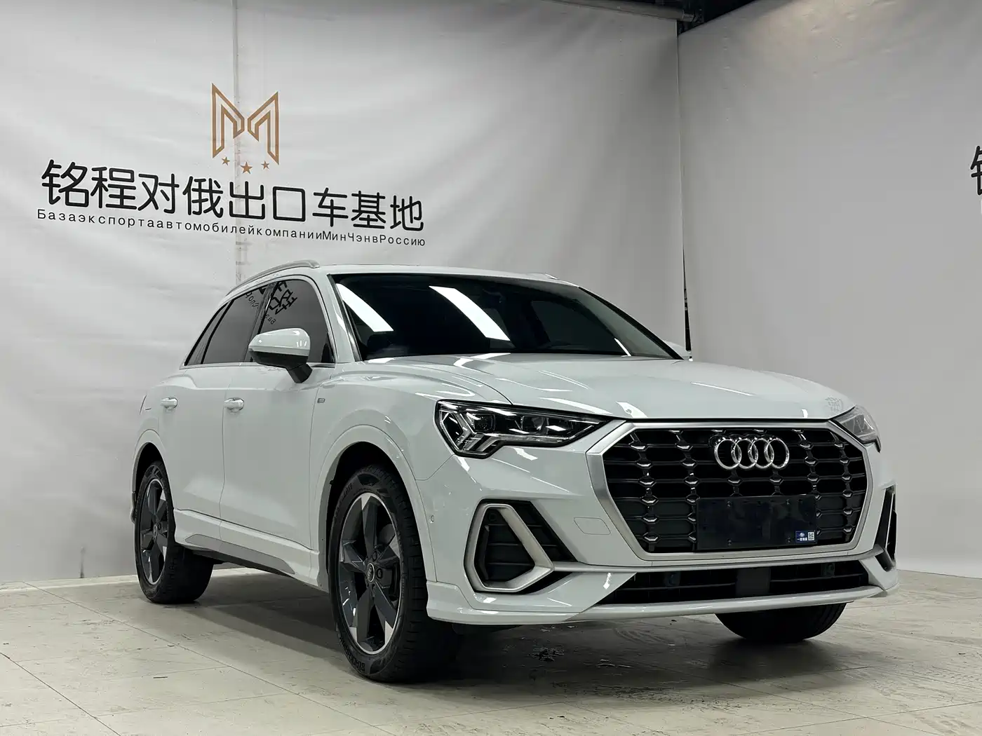 Audi Q3 2022 35 TFSI Fashion Dynamic фото 3