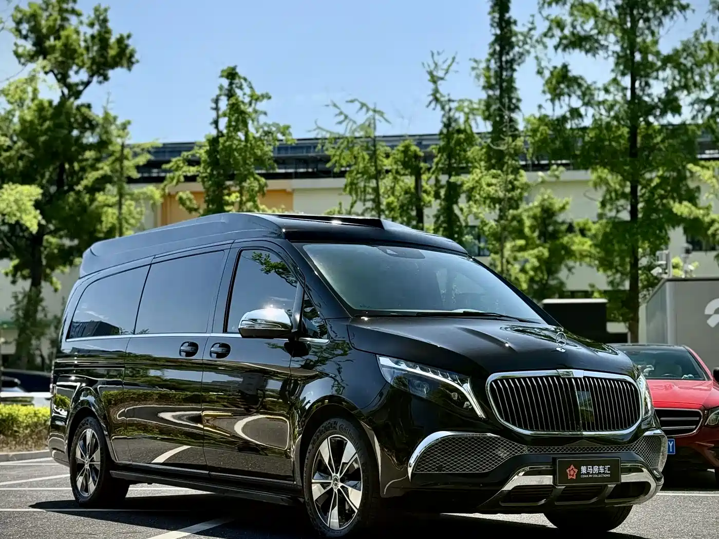 Mercedes-Benz V-Class 2022 V 260 L Long Wheelbase Prestige Edition фото 2
