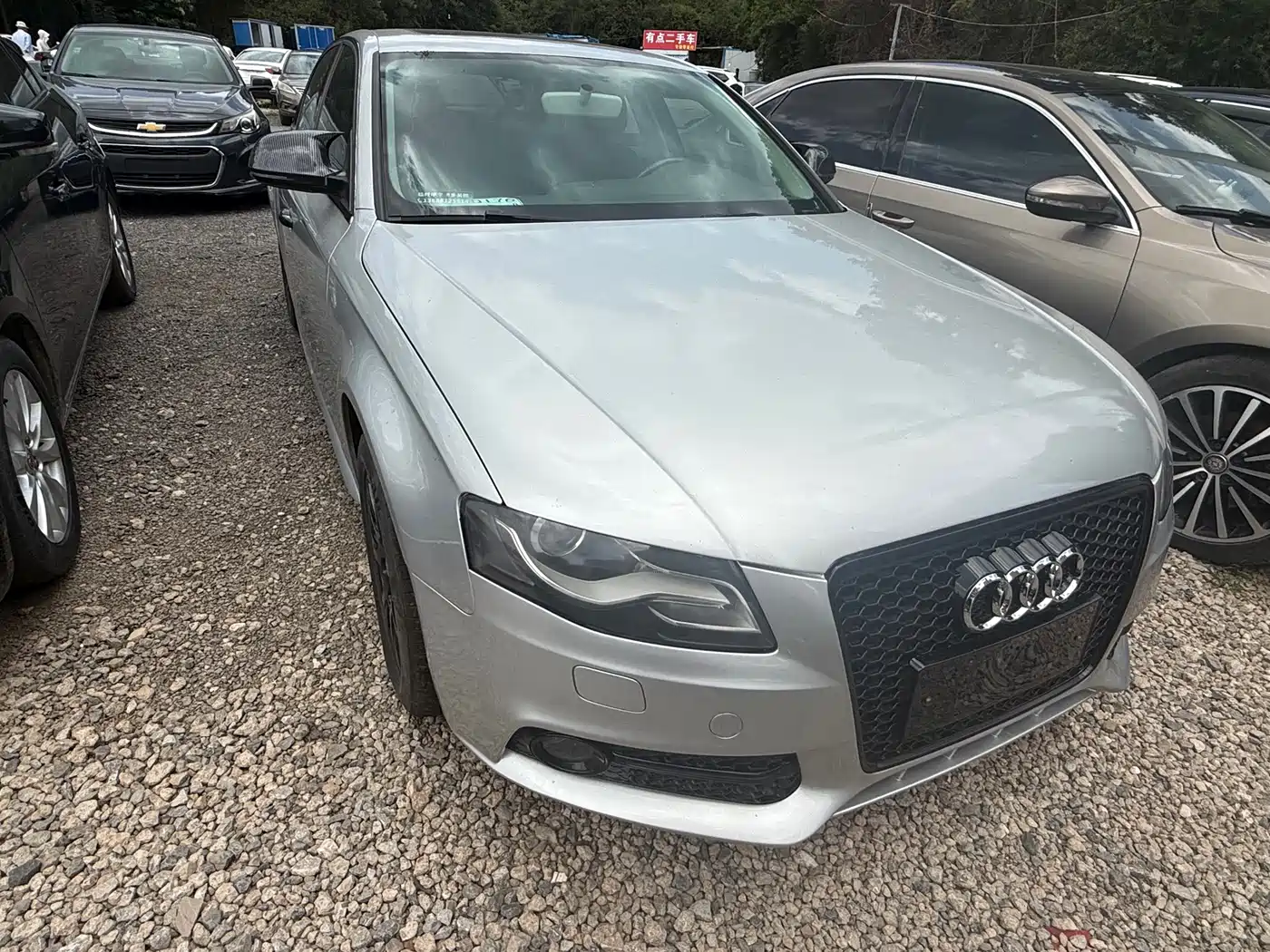 Audi A4L 2010 2.0 TFSI Standard фото 3