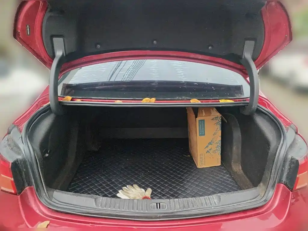 Photo 10 - Buick Verano