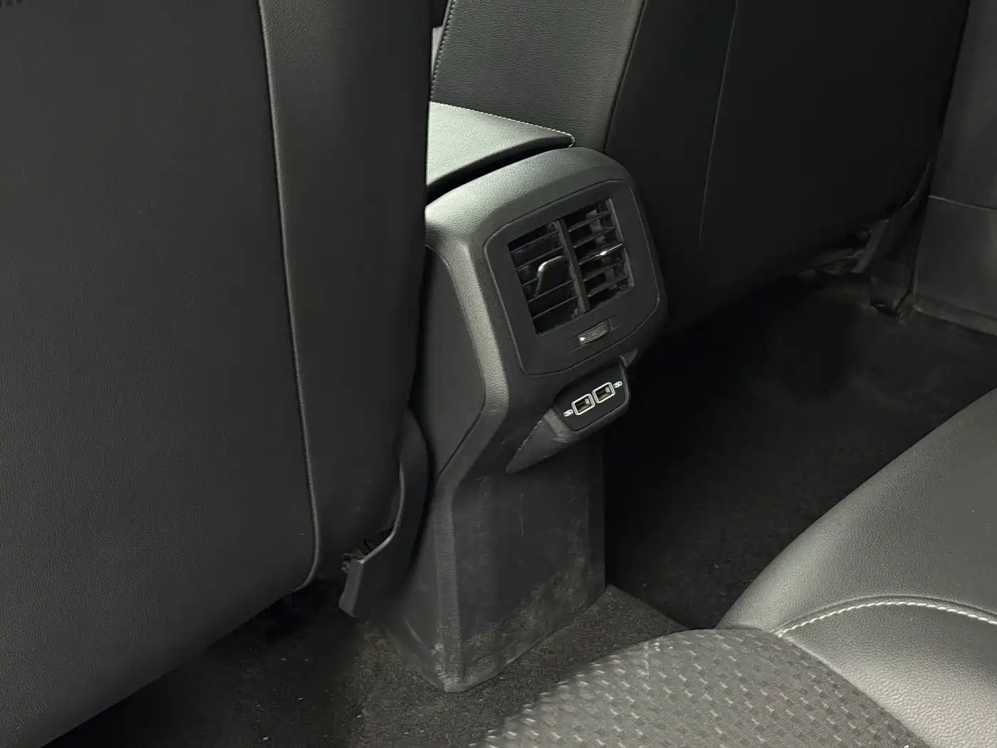Volkswagen Tanying 2023 Model 200TSI DSG Joy Smart Connect Edition фото 15