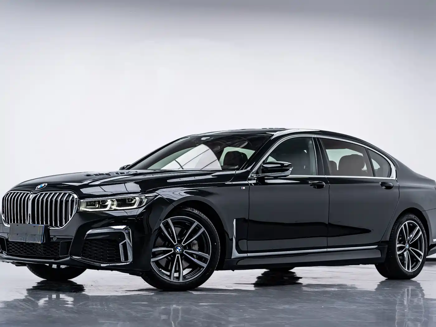 Photo 1 - BMW 7 Series