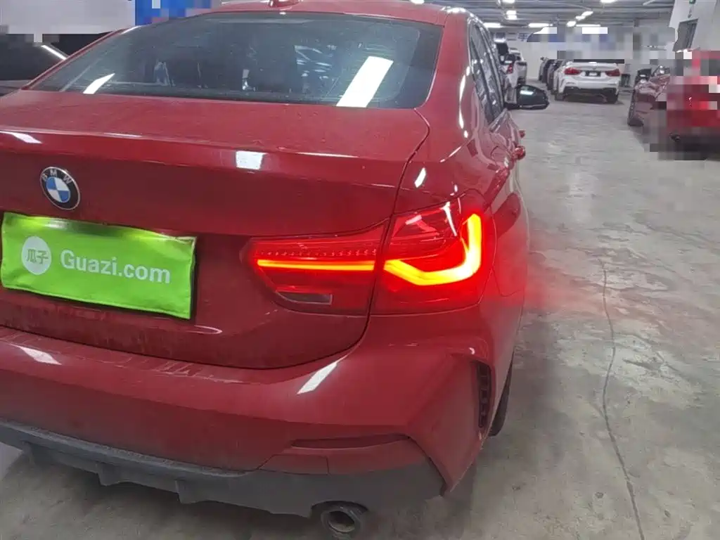 BMW 1-SERIES