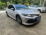 Фото 3 - Toyota Camry