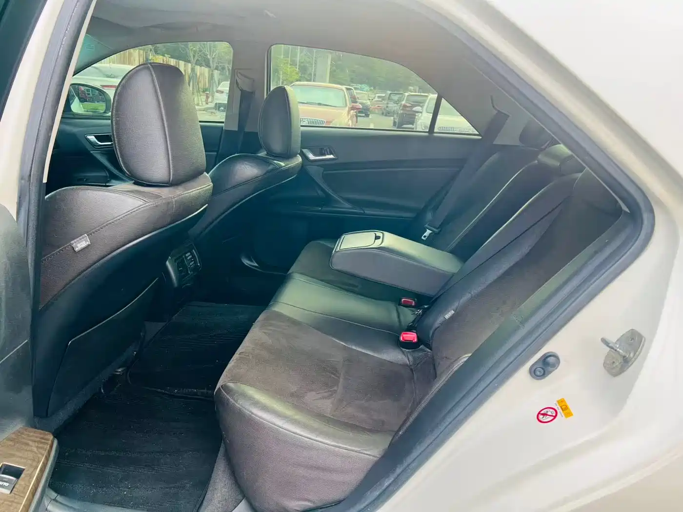 Toyota Reiz 2013 2.5V Premium Edition фото 8