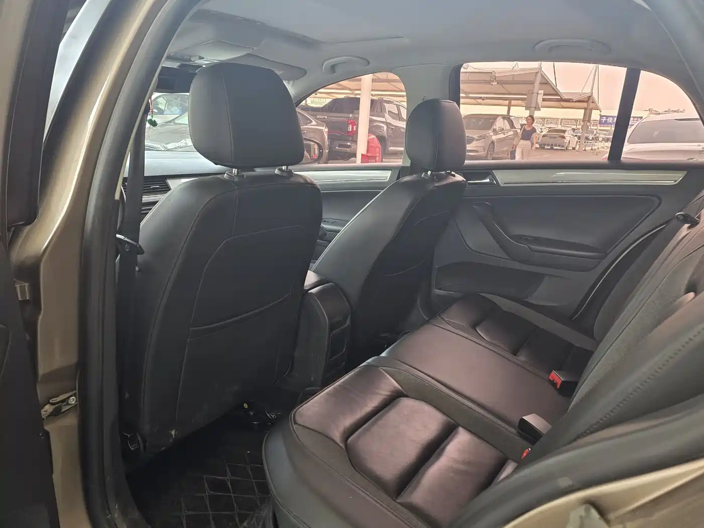 Volkswagen Bora 2015 Quality Edition 1.6L Automatic Comfort фото 3