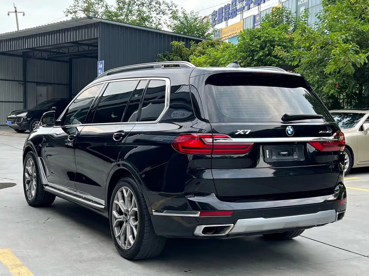 BMW X7 2020 xDrive40i Leading Luxury Package фото 11
