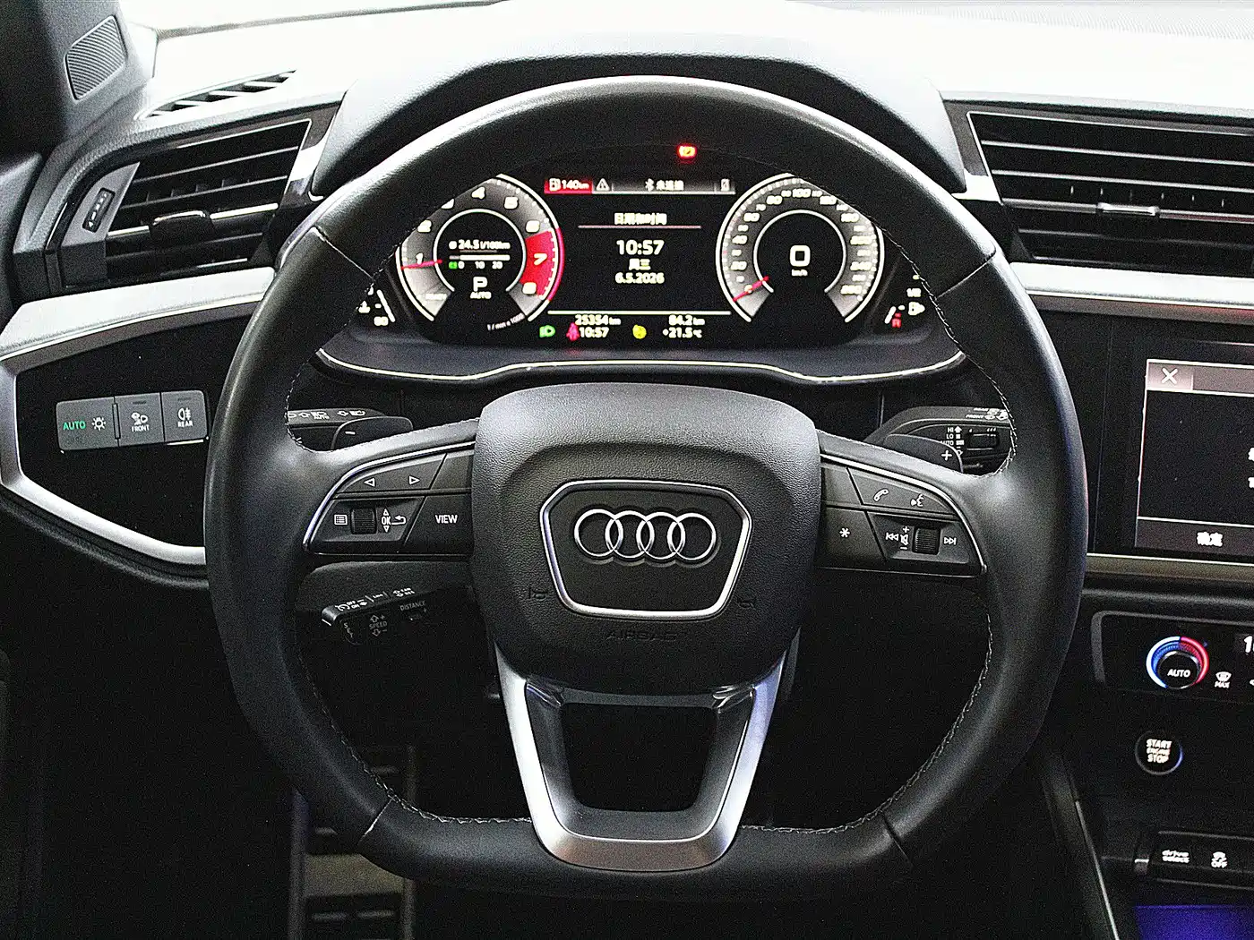 Audi Q3 2024 40 TFSI Fashion Sport фото 9