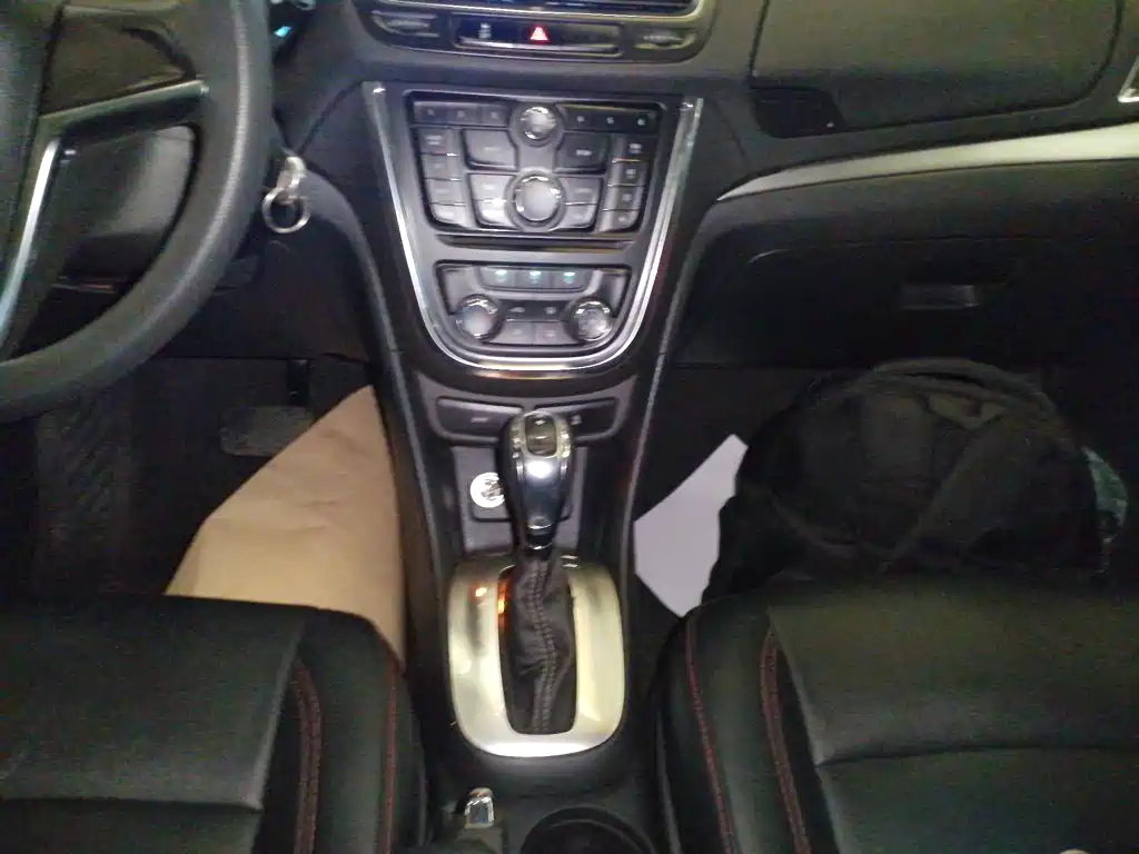 Фото 10 - Buick Encore