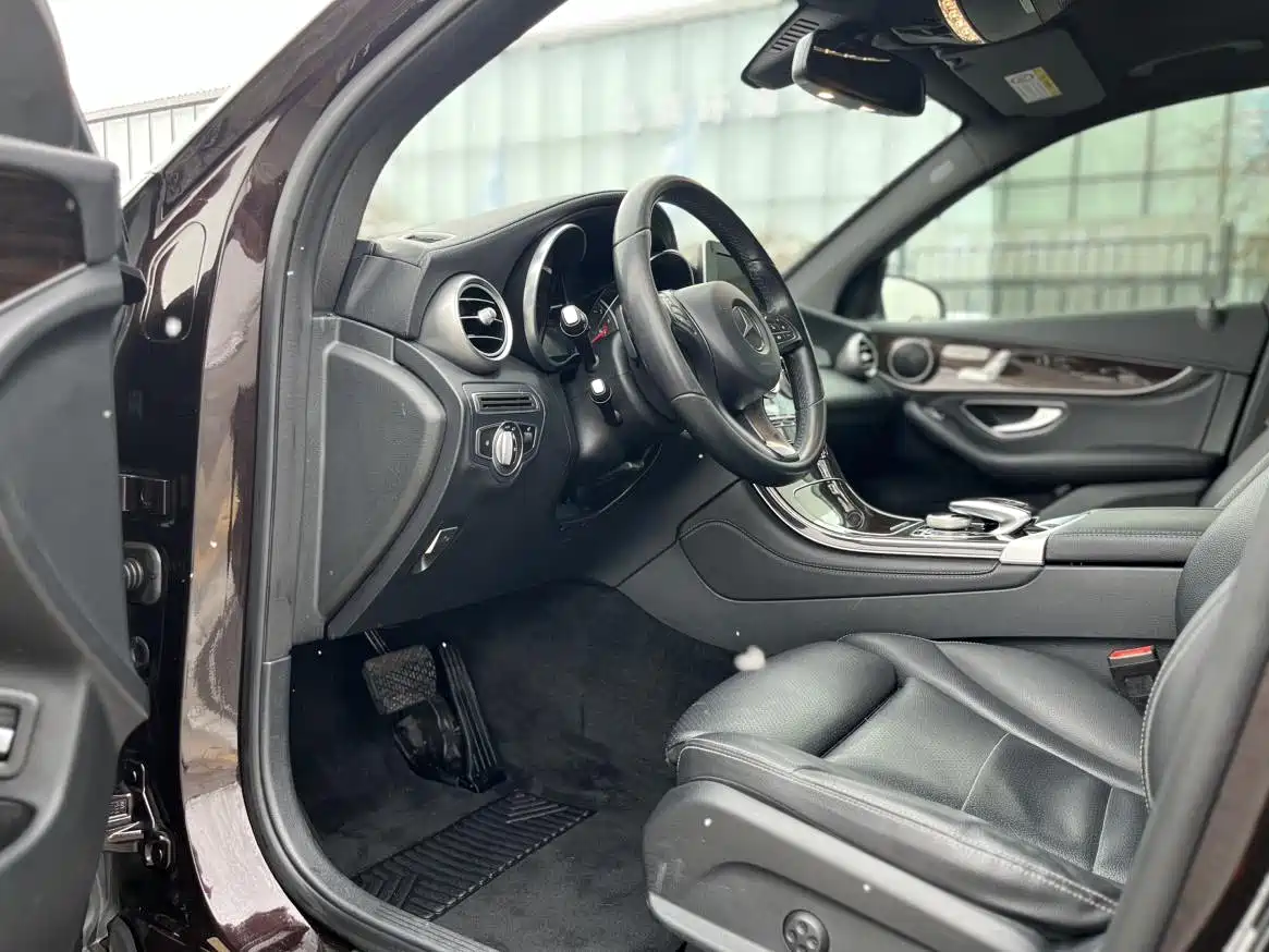 Mercedes-Benz GLC 2019 GLC 260 4MATIC Dynamic фото 13