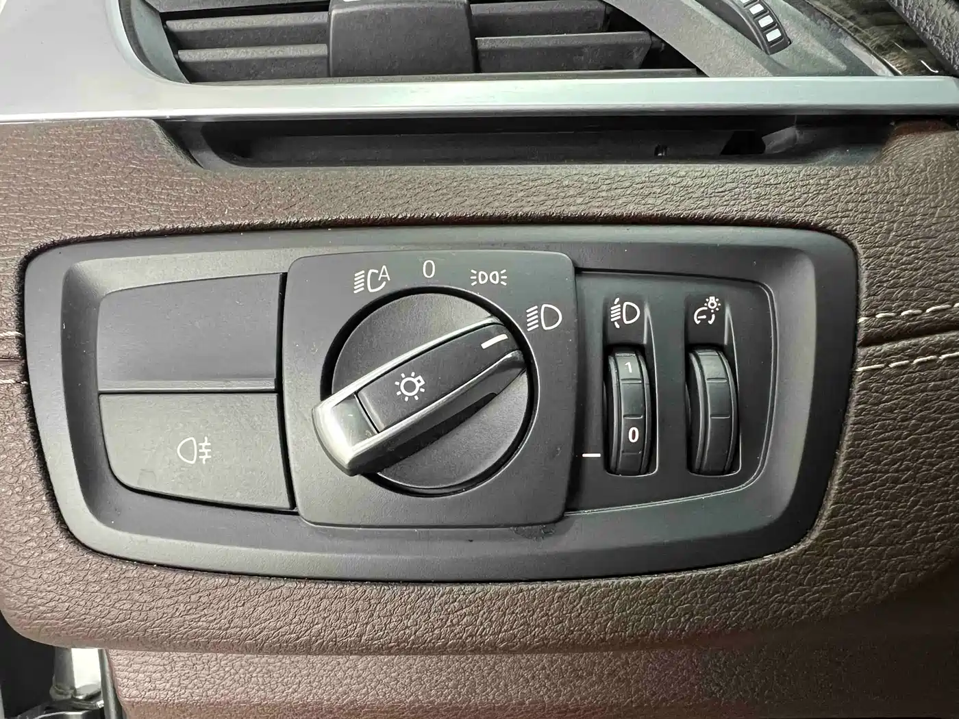 BMW X1 2022 Facelift xDrive25Li Premium Edition фото 10