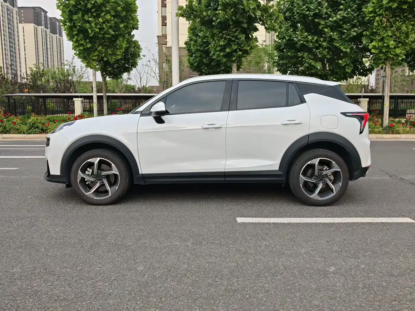 Lynk & Co 06 2023 Remix 1.5T Power Pro фото 3
