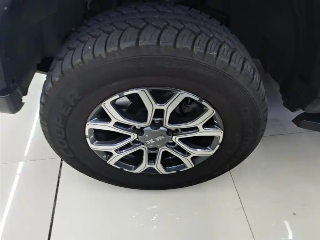 BAIC ORV Beijing Offroad BJ40 2024 2.0T Urban Hunter Glory Edition фото 23