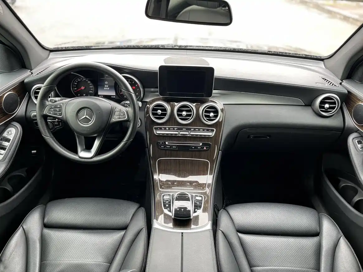 Mercedes-Benz GLC 2019 GLC 260 4MATIC Dynamic фото 19