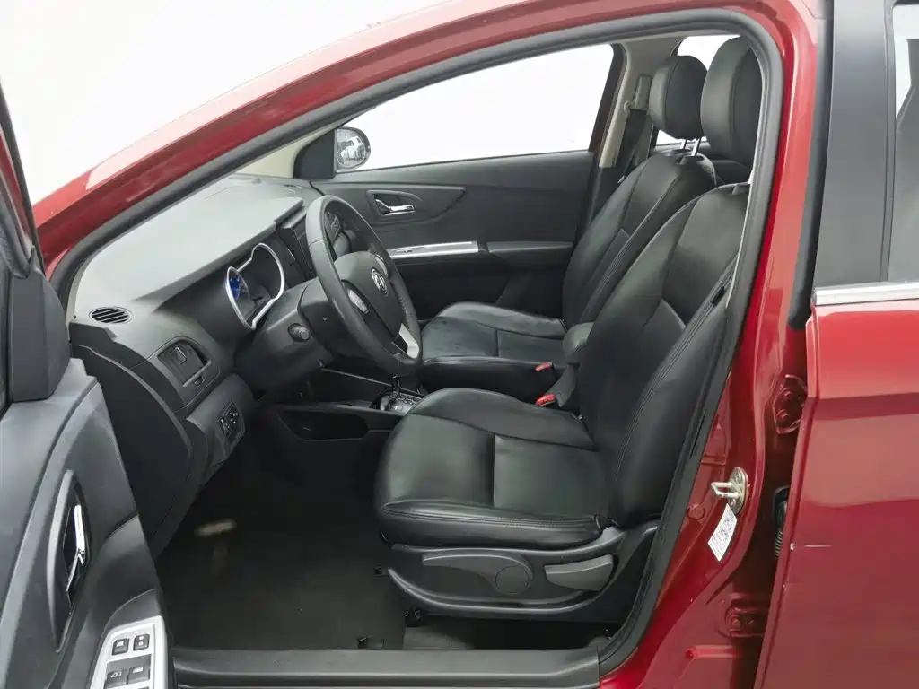 Dongfeng Aeolus Dongfeng Fengshen AX3 2016 2016 1.5L Automatic Cool Style