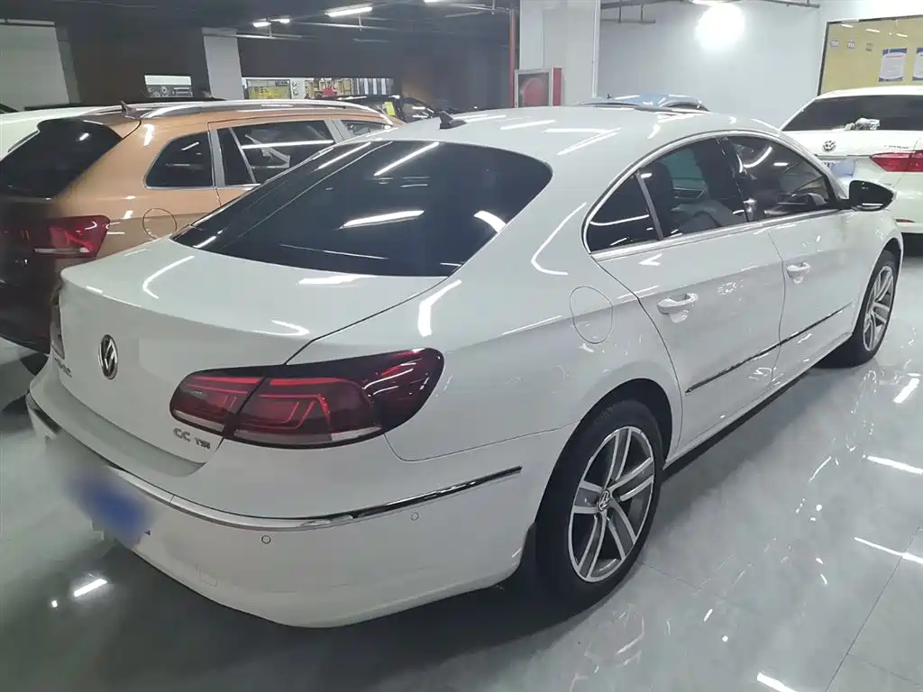 Volkswagen FAW-Volkswagen CC 2015 1.8TSI Luxury фото 5