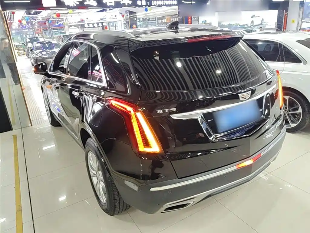 Cadillac XT5 2022 2.0T 2WD Luxury фото 5