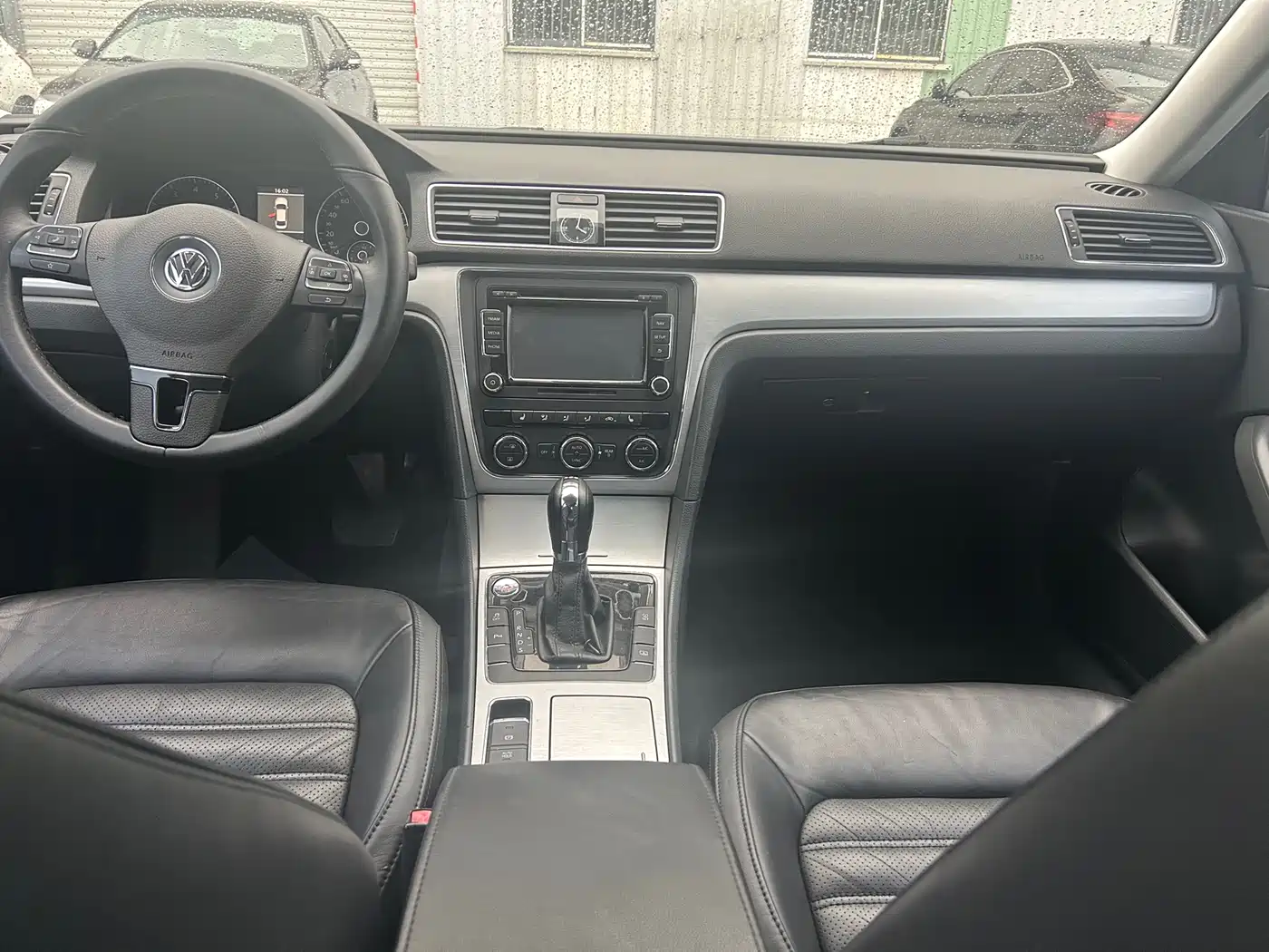 Volkswagen Passat 2013 2.0TSI DSG Yuzun фото 9