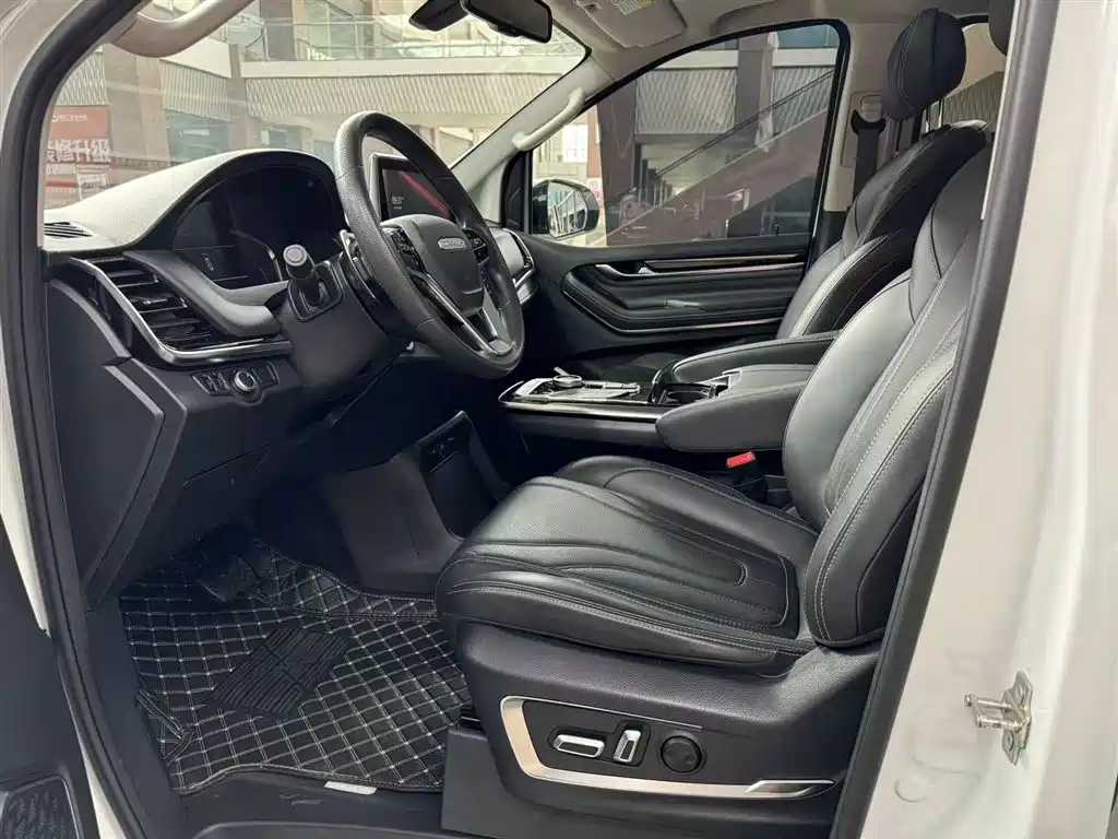 SAIC Maxus Maxus G20 2021 Facelift PLUS 2.0T Gasoline Automatic Luxury фото 7