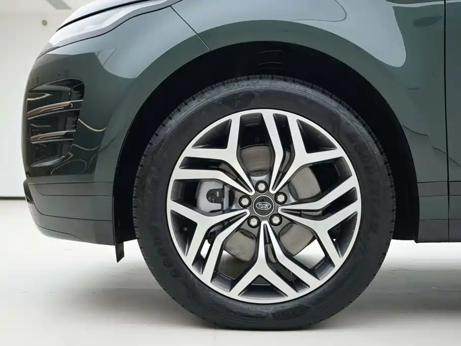 صورة 14 - Land Rover Range Rover Evoque