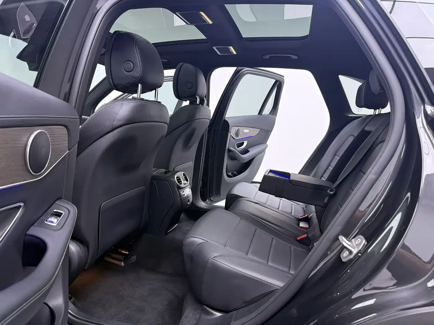 Mercedes-Benz GLC 2021 GLC 300 L 4MATIC Sporty фото 3