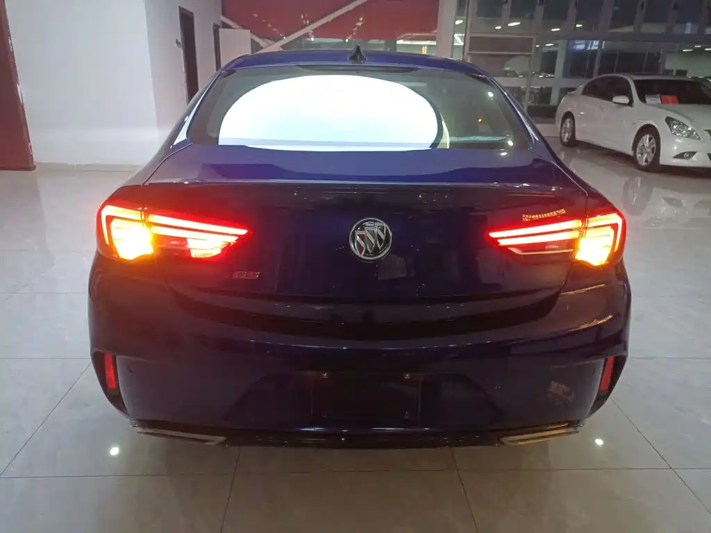 Фото 4 - Buick Regal