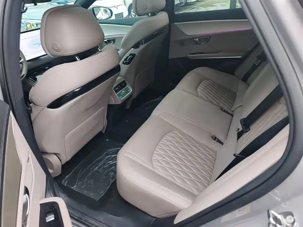 BYD Han 2025 Model EV 605KM Premium Version фото 17