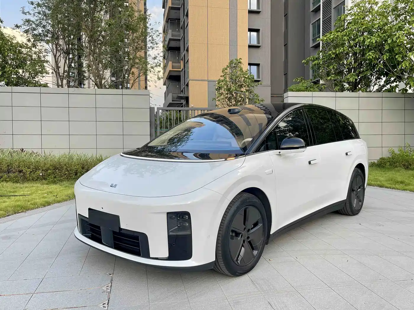 Li Auto Li i8 2026 2025 Standard Edition