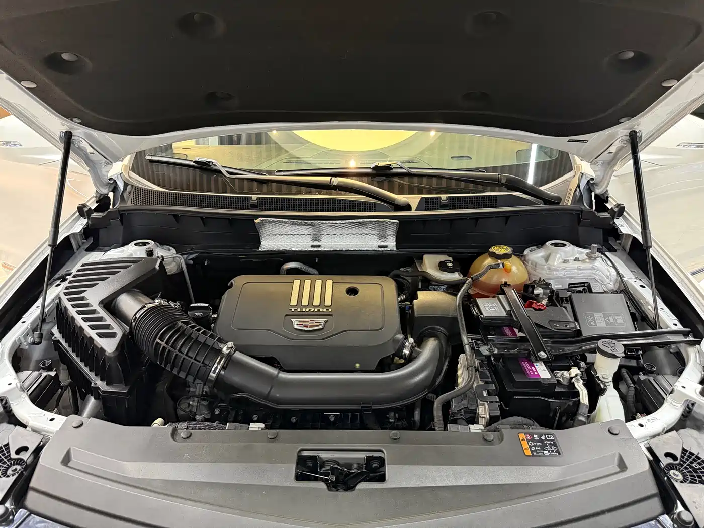 Cadillac XT6 2020 28T 6-Seater 4WD Luxury Model фото 26
